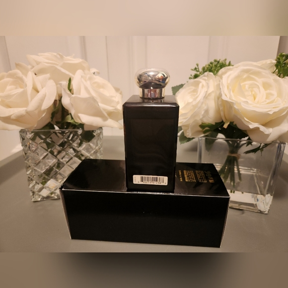 Vintage Dark Amber & Ginger Lily Cologne Spray by Jo Malone; 100ml / 3.4 fl.oz - Picture 3 of 13